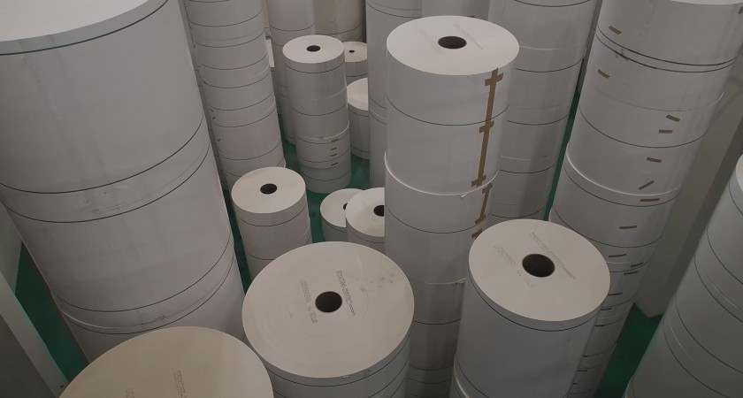 哪些行業(yè)使用牛皮紙？牛皮紙的生產(chǎn)技術(shù)有哪些流程？